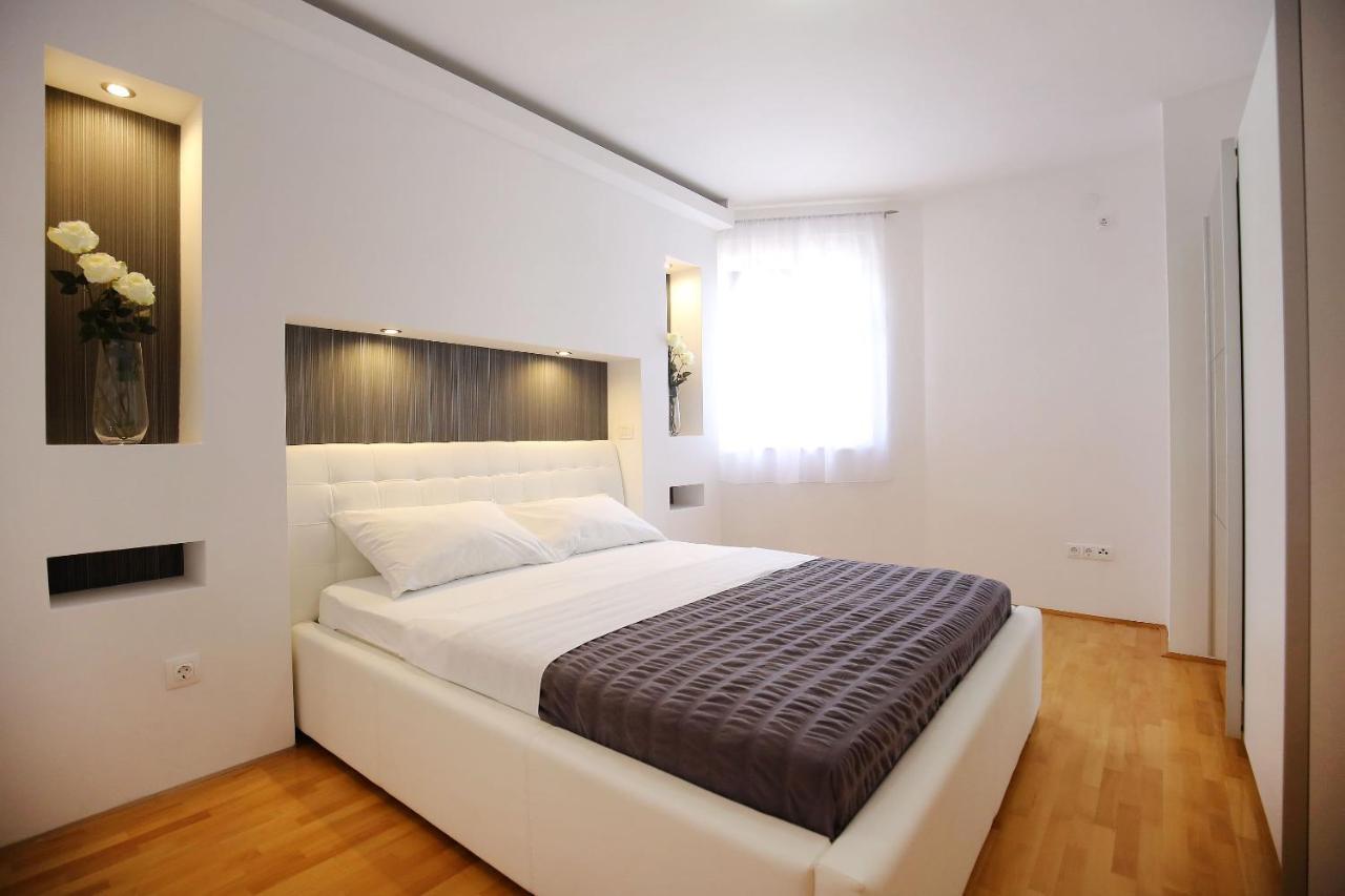 Apartments Tony Biograd Na Moru Extérieur photo